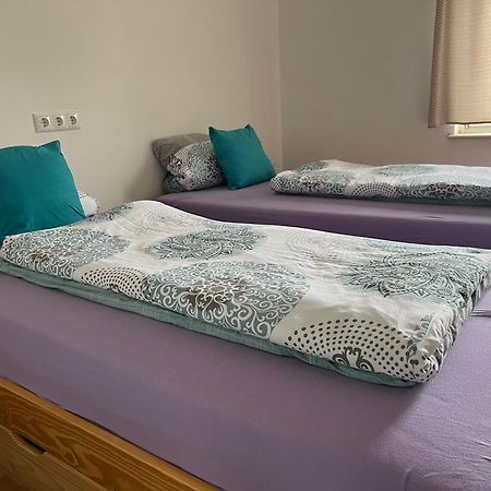 Apartments Und Zimmer Vettweiss Exterior foto
