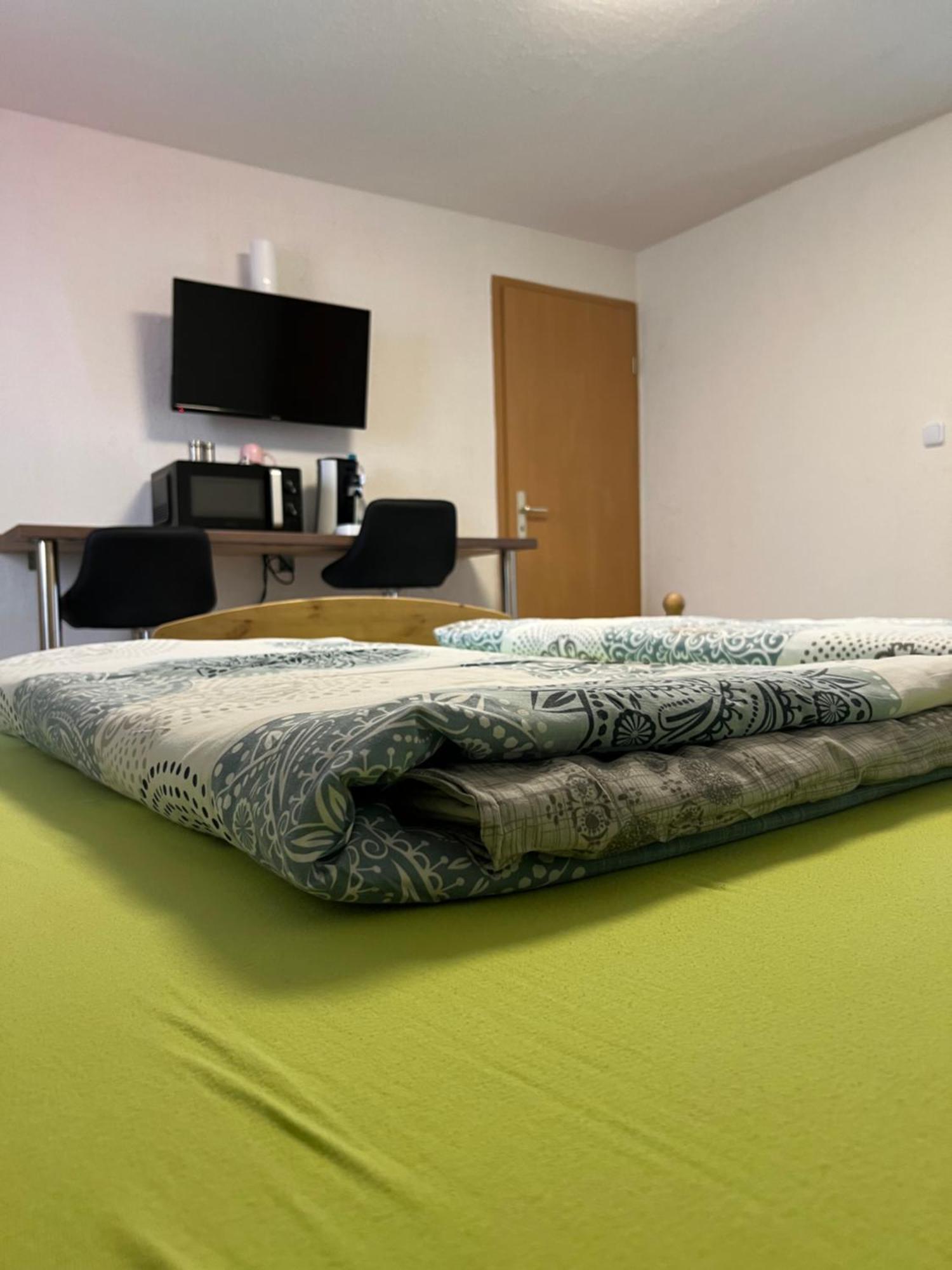 Apartments Und Zimmer Vettweiss Exterior foto